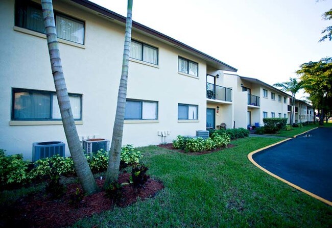 Lakeside Villas Apartments Miami Lakeside Villas Apartments Miami