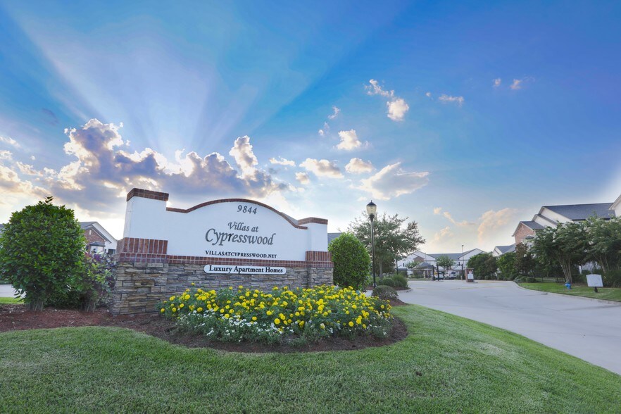 Villas at Cypresswood Houston, TX Apartment Finder