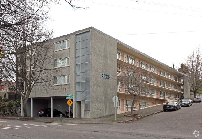 The Webster Apartments Seattle Wa Apartment Finder The Webster Apartments