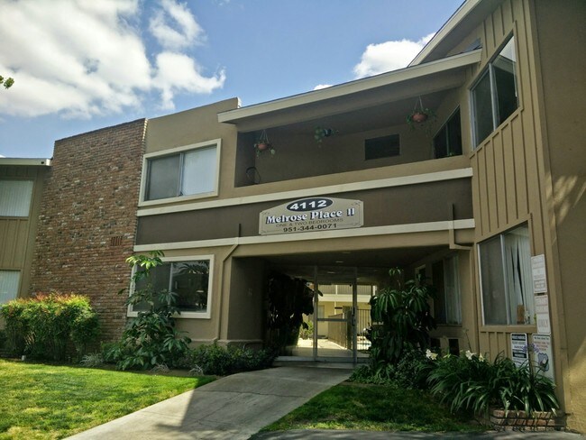 Melrose Place Riverside, CA Apartment Finder