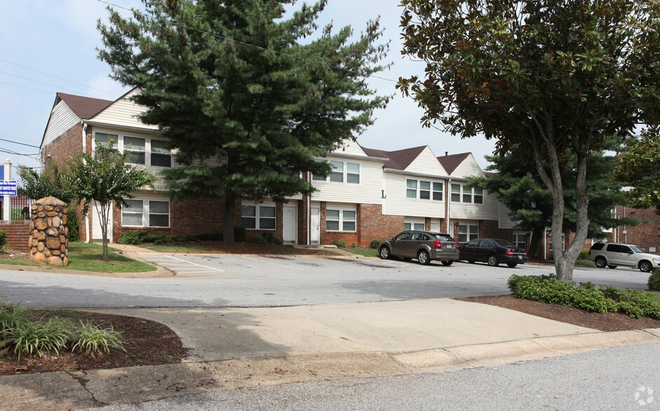 Hampton Place Townhomes College Park, GA Apartment Finder