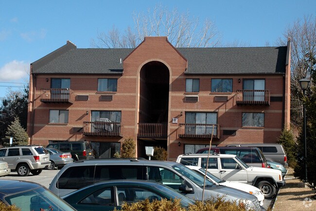 Kensington Manor Middletown, NY Apartment Finder