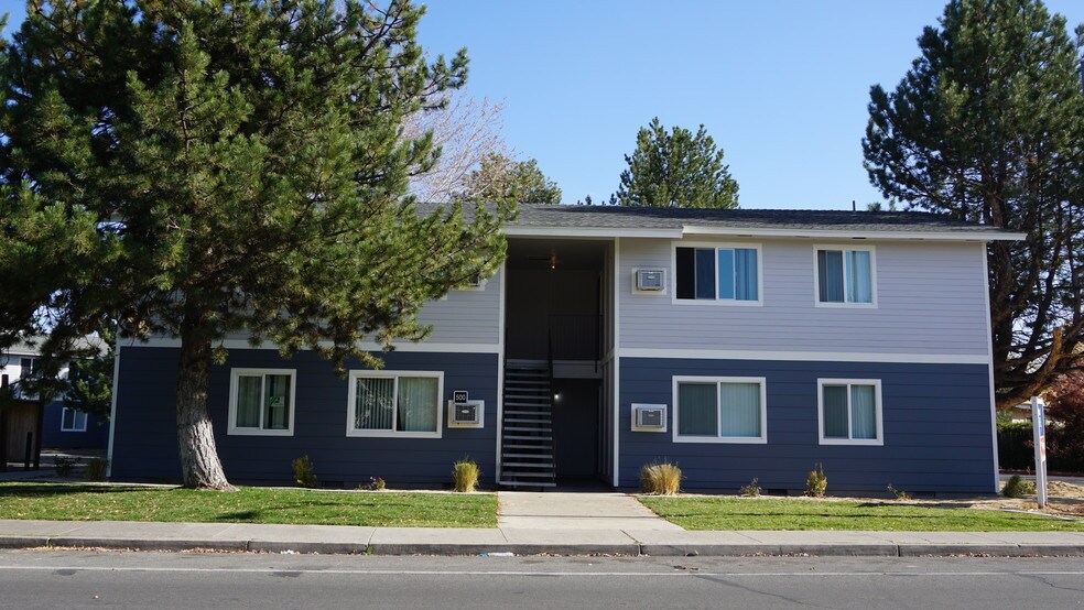 MARINA''S EDGE Sparks, NV Apartment Finder