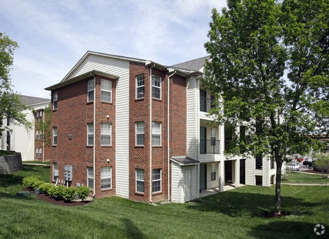 Webster Village Apartments - Saint Louis, MO | Apartment Finder