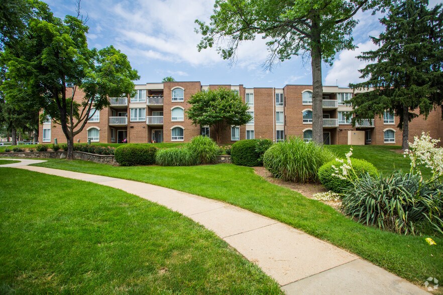 Seneca Village Gaithersburg, MD Apartment Finder