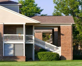Willow Lake Apartments And Townhomes Indianapolis In Willow Lake Apartments And Townhomes Indianapolis In