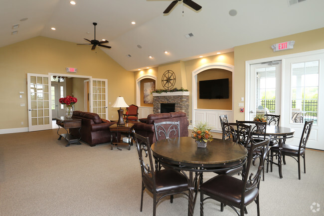 Stonebrook Townhomes Amp Cottages Fairport Ny Apartment