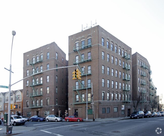 576 E 165th St Bronx, NY Apartment Finder
