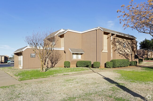 Westdale Hills Apartments Westdale Hills Apartments