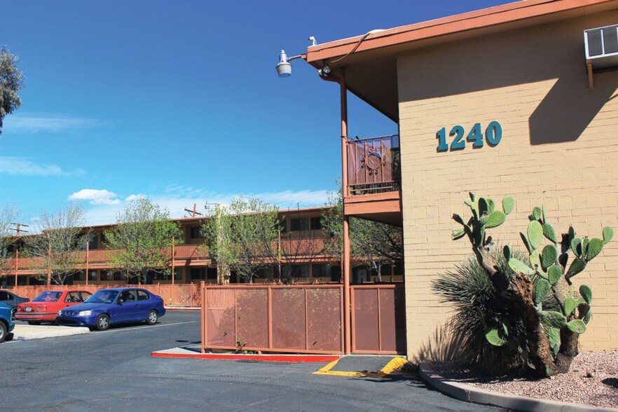 Blue Agave Apartments Tucson Az Apartment Finder