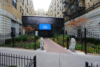 Times Square Apartments Chicago Il Apartment Finder