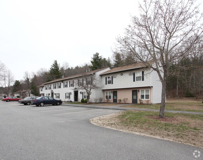 The Village at Killingly Dayville, CT Apartment Finder