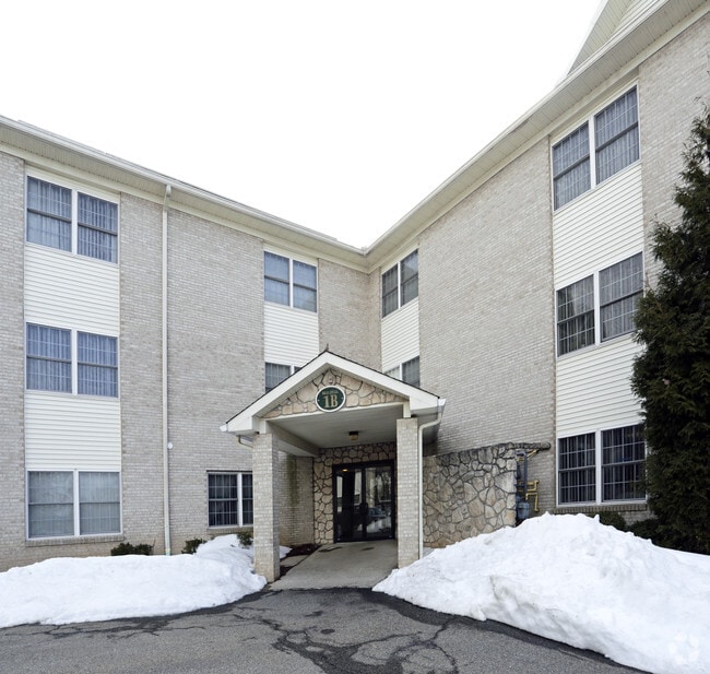 Vail Manor 55+ Active Adult Community Parsippany, NJ Apartment Finder