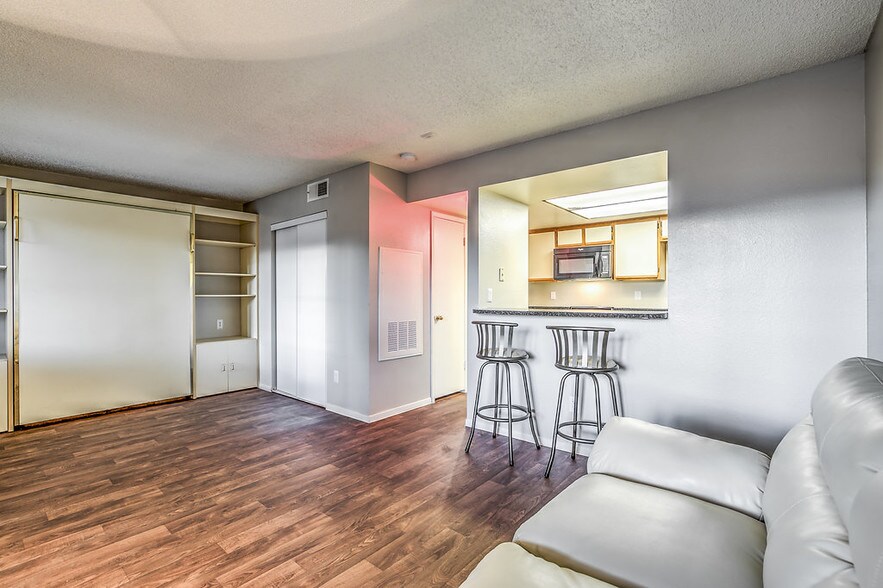 solstice las vegas nv apartment finder