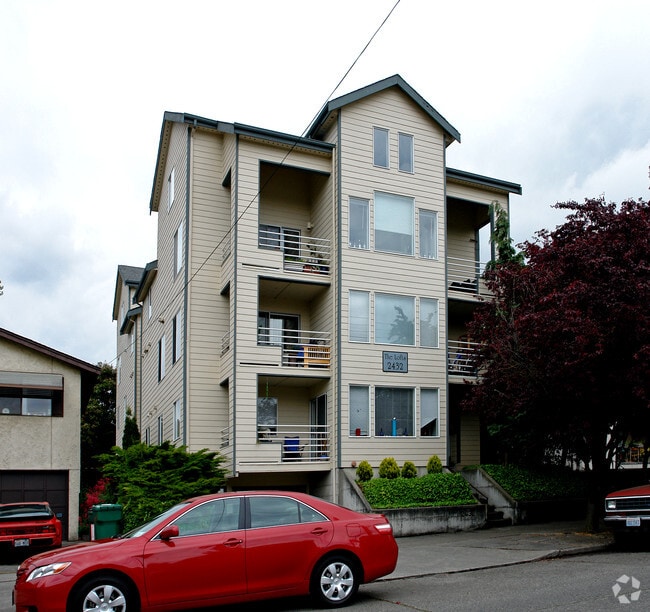 The Loft Seattle, WA Apartment Finder