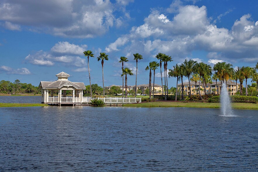 Mallory Square Tampa, FL Apartment Finder