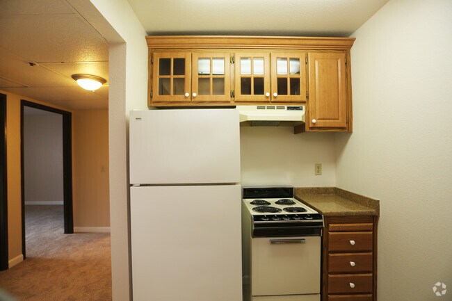 Sierra Regency Senior Living Roseville, CA Apartment