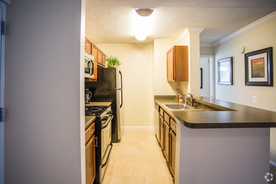 Eos 21 Apartment Homes Alexandria Va Finder