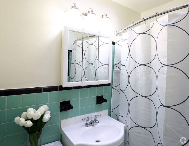 bala cynwyd chat rooms So much character and charm in this three bedroom row home located in bala cynwyd unique rooms, build in storage, bear claw tub, naturally lit rooms, outdoor space, and so much more. bala cynwyd chat rooms So much character and charm in this three bedroom row home located in bala cynwyd unique rooms, build in storage, bear claw tub, naturally lit rooms, outdoor space, and so much more.