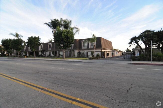 Brittany Apartments Garden Grove, CA Apartment Finder