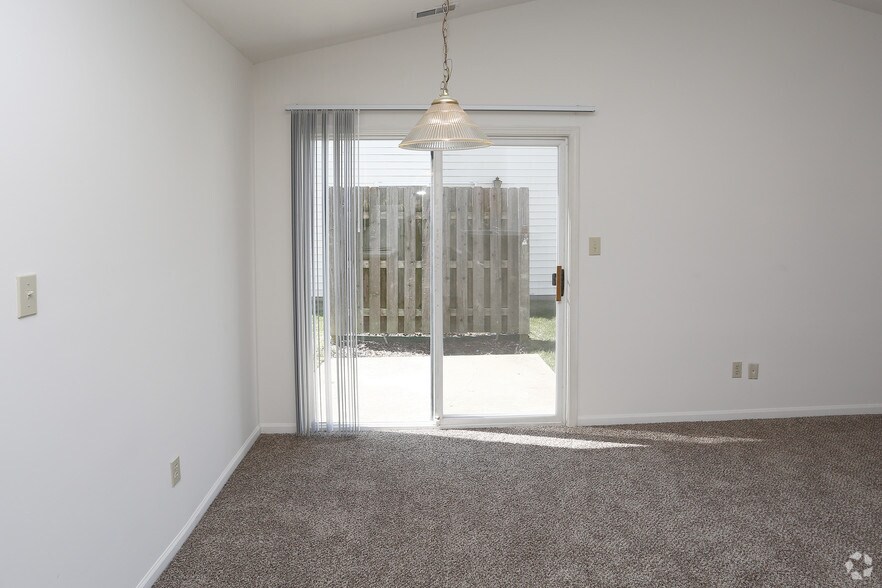 Greenfield Indiana Restaurants Best Broadway Village Apartments Greenfield In Apartment Finder