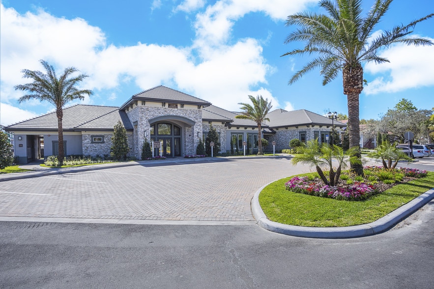 Lantower Grande Pines Orlando, FL Apartment Finder