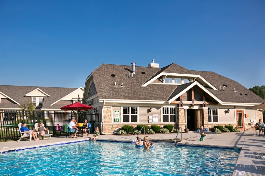 Falcon Glen Apartments Greenfield, WI Apartment Finder