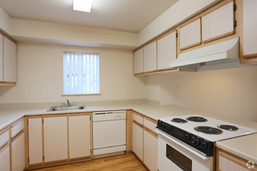 Forest Hills Apartments Eugene, OR Apartment Finder