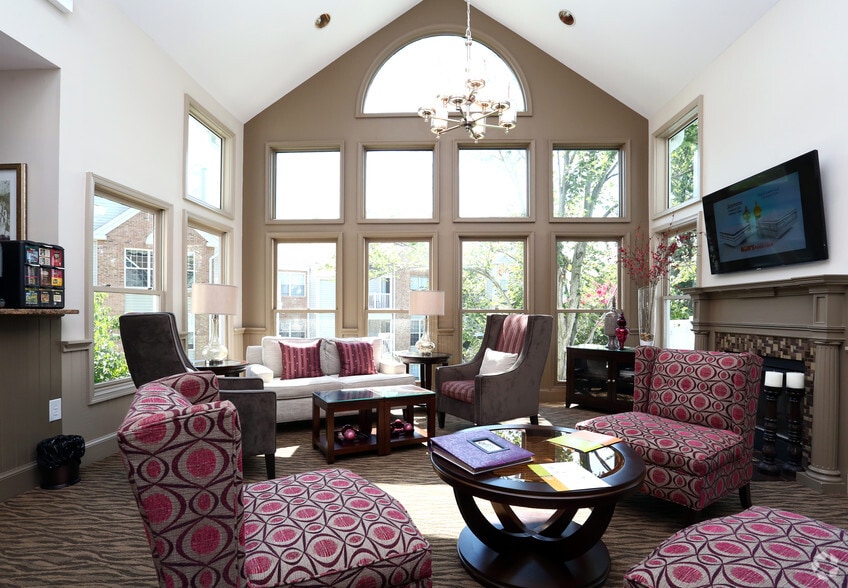 The Elms at Centreville Centreville, VA Apartment Finder