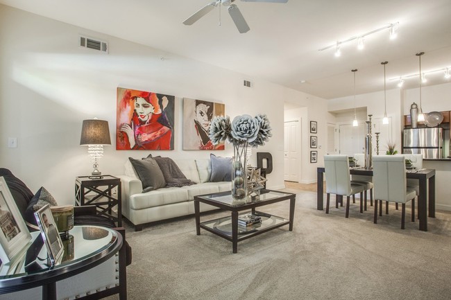 Peachtree Dunwoody Place - Atlanta, GA | Apartment Finder