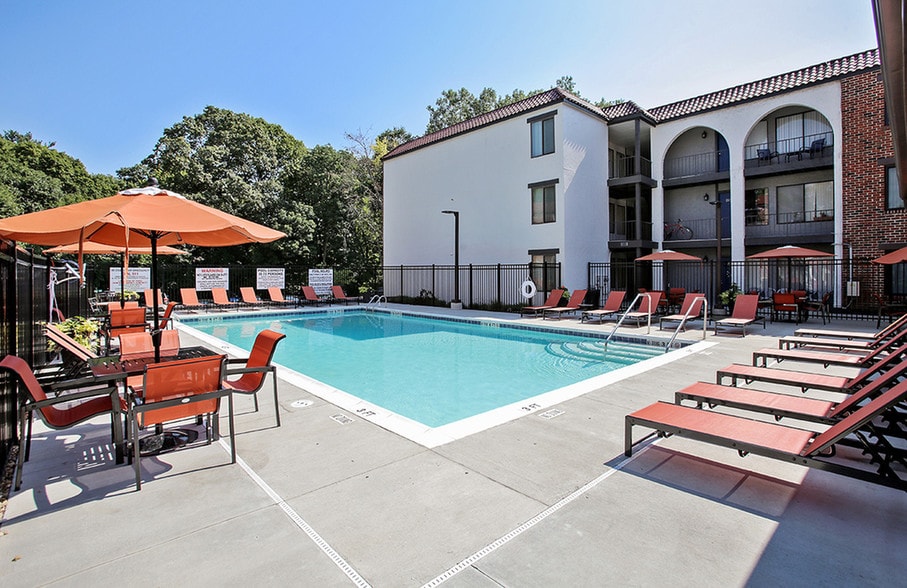 The Magnolia Apartment Homes Chesterfield, MO Apartment Finder