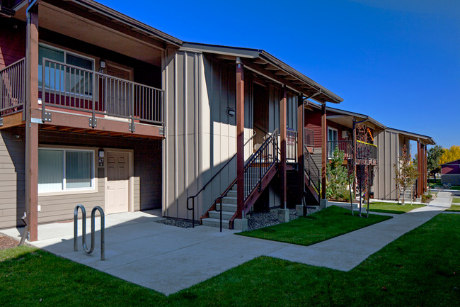 The Dalles Apartments