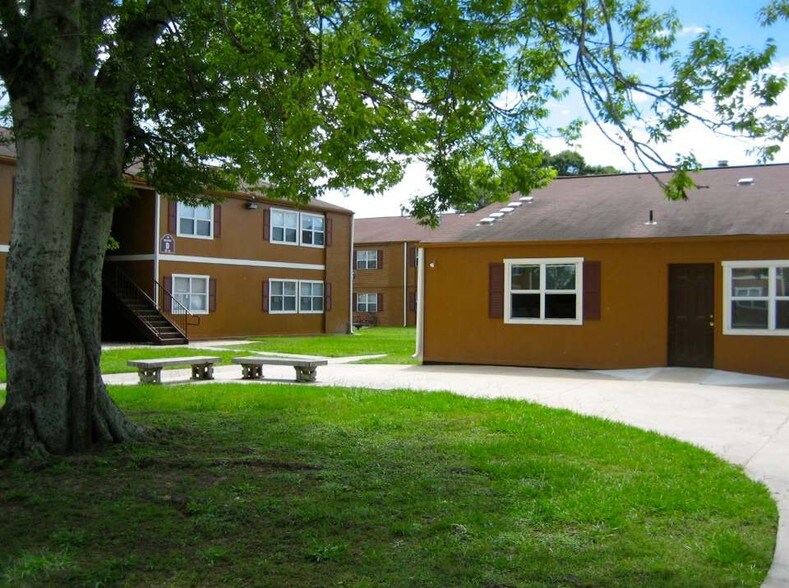 Park On Preston Apartments Park On Preston Apartments