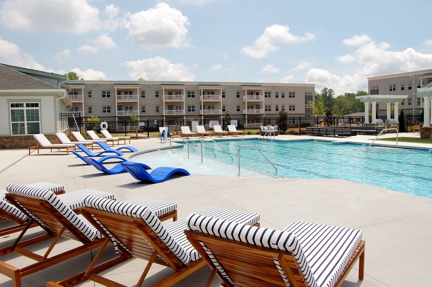 The Indigo at Cross Creek Fort Mill, SC Apartment Finder