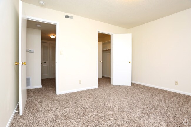 Plaza Square Apartments New Albany, IN Apartment Finder