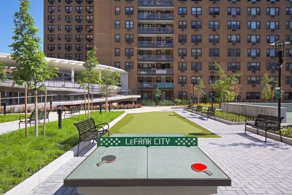 Lefrak City Corona Ny Apartment Finder
